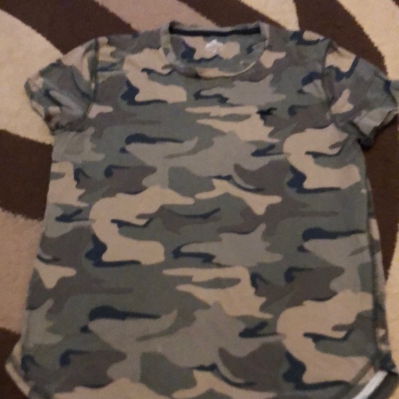 Camo T-shirt - Picture 1 of 1